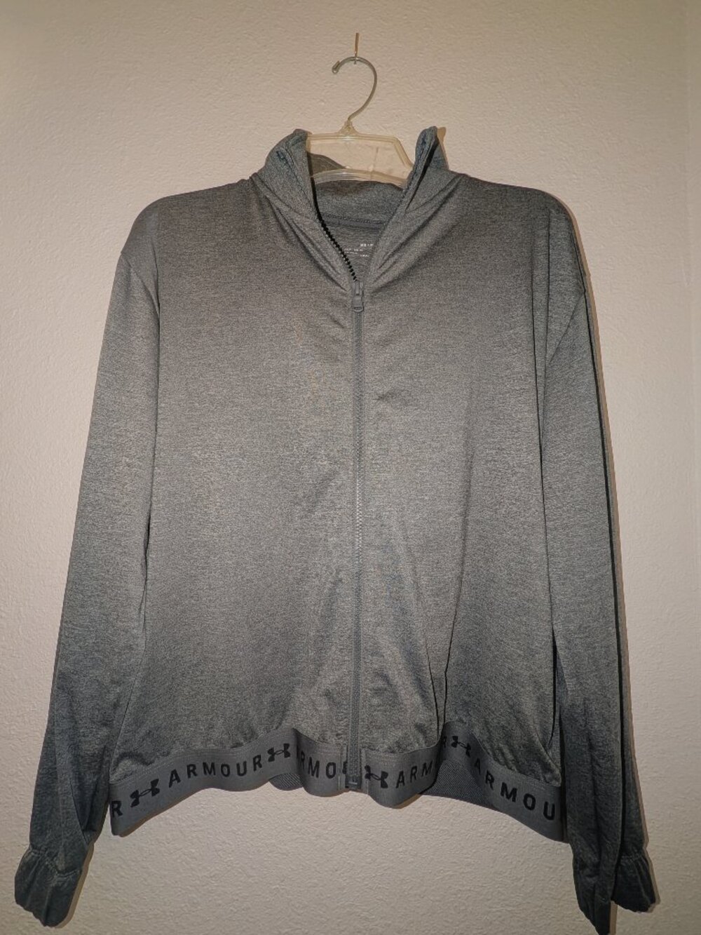 Women's Under Armour zip-up  Athletic Zip Up Sweater